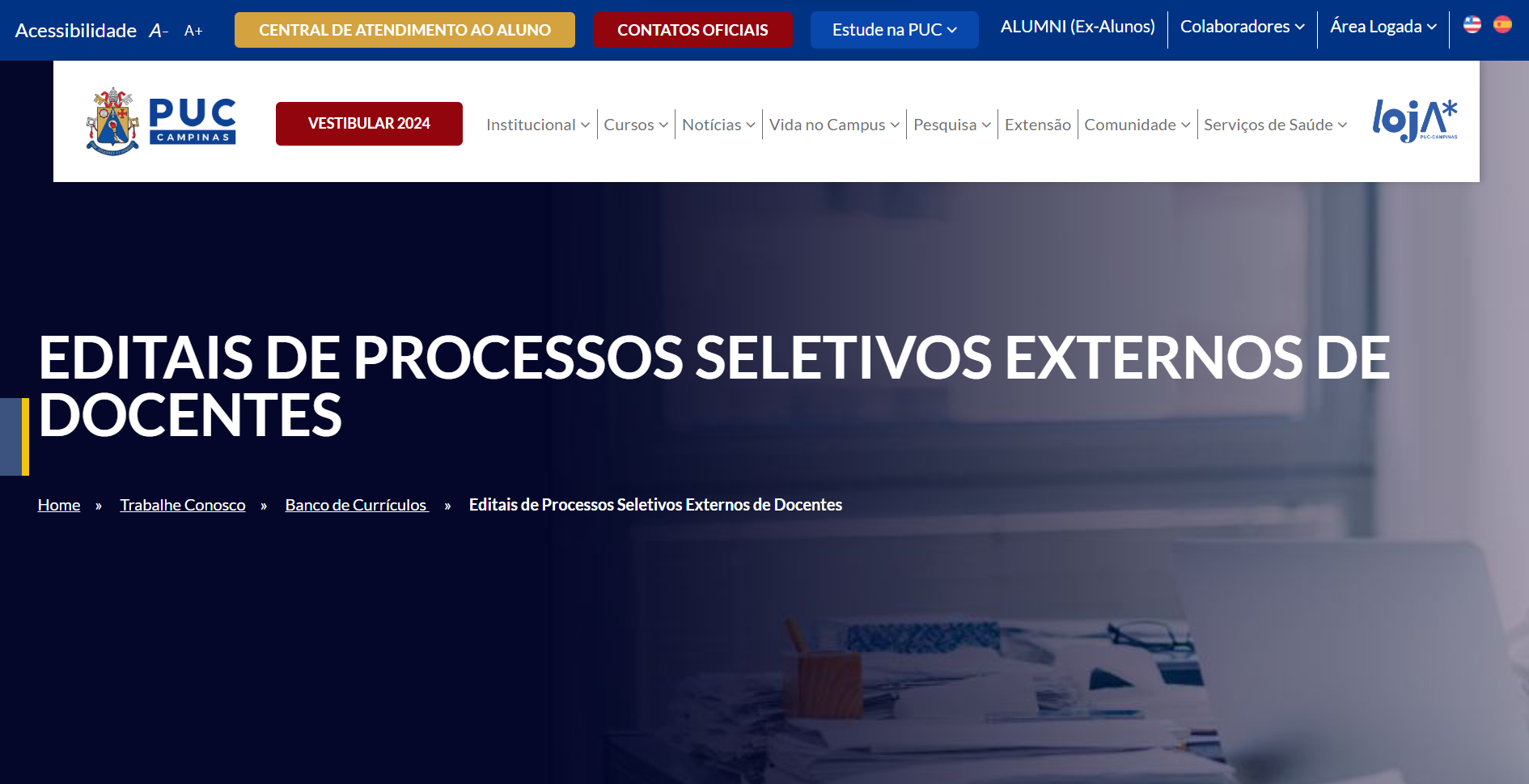 Reprodução da página de abertura do site da PUC Campinas com os dizeres EDITAIS DE PROCESSOS SELETIVOS EXTERNOS DE DOCENTES.